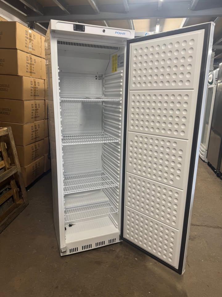 Polar C-Series Upright Fridge White 400Ltr - Image 7