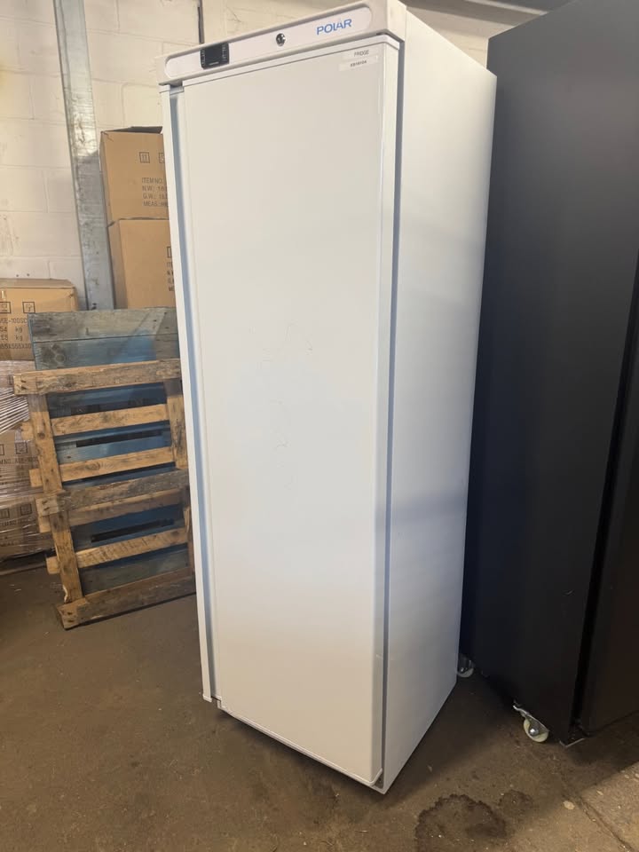 Polar C-Series Upright Fridge White 400Ltr - Image 5