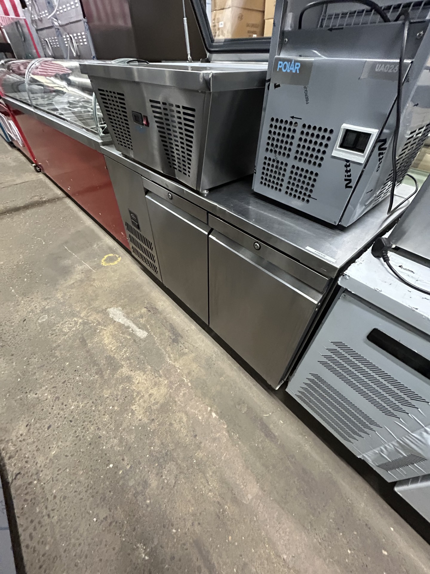 🔥 REFURBISHED WILLIAMS 2 DOOR BENCH FRIDGE 🔥 - Image 5
