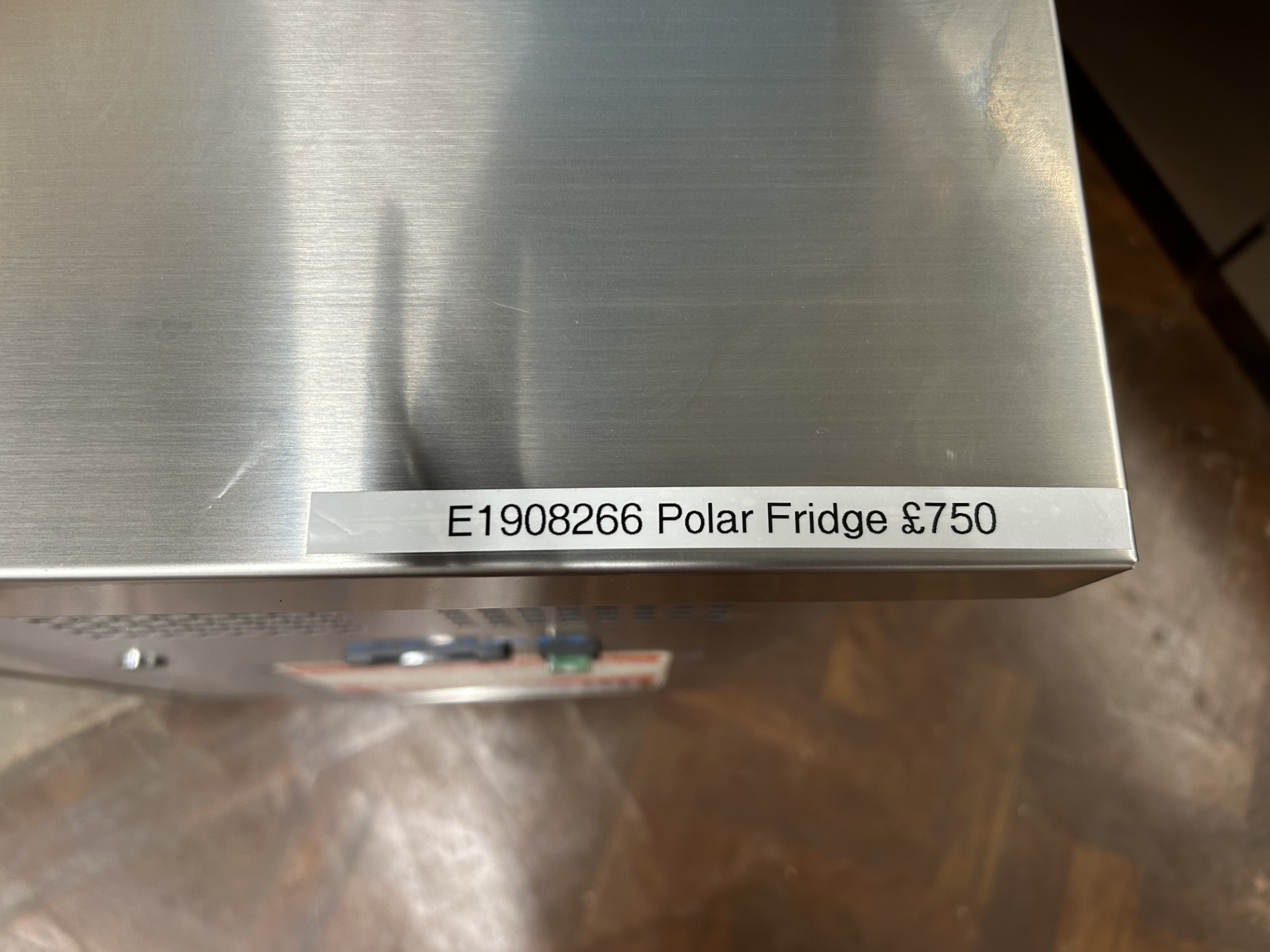 Polar U-Series Double Door Counter Fridge 282Ltr - Image 3