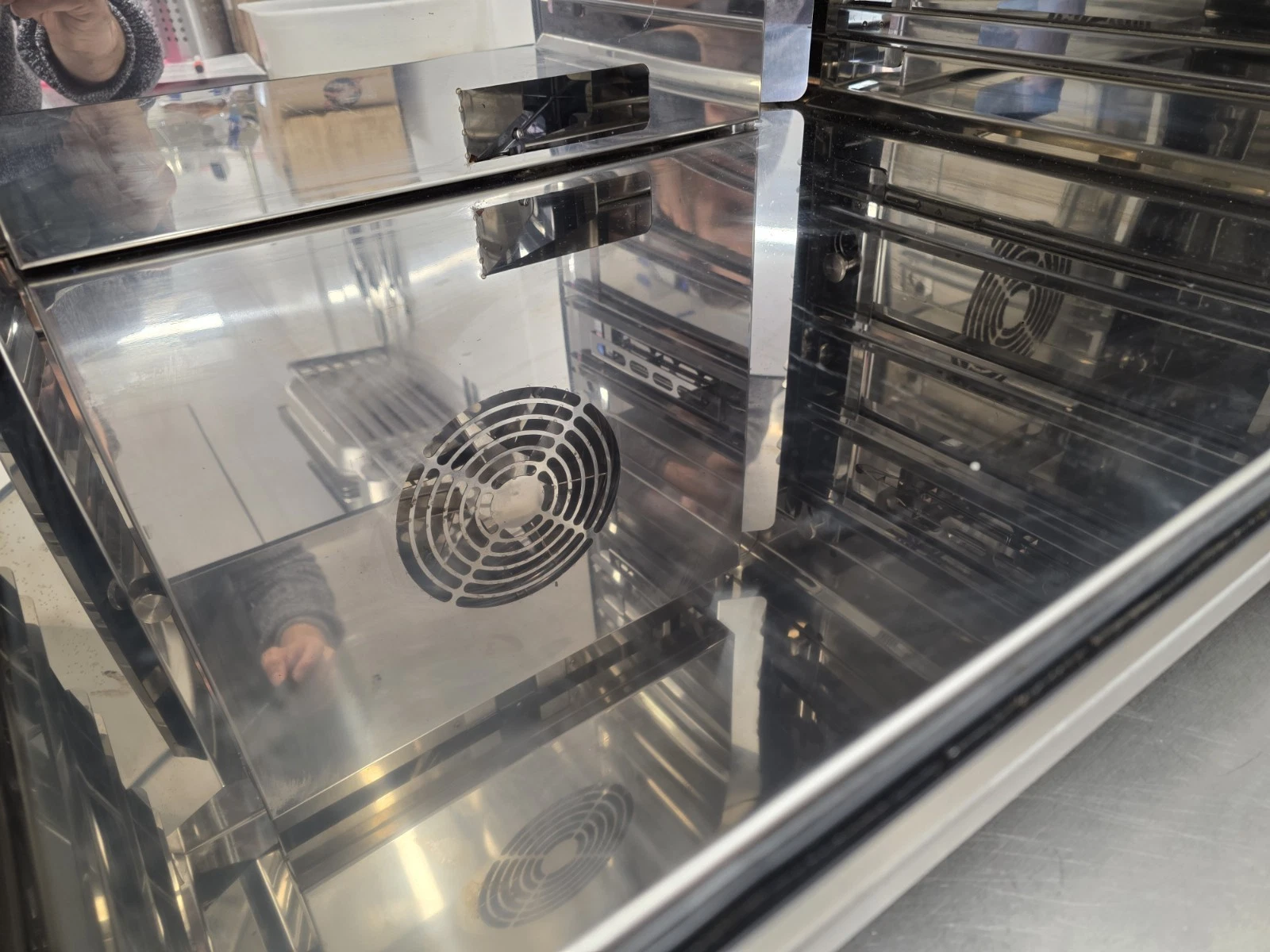 FALCON Countertop Convection Oven FE4M Immaculate - Image 4